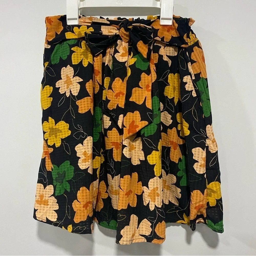 Women's Wide Belt Floral Mini Skirt - Who What Wear Black/Gold Size S